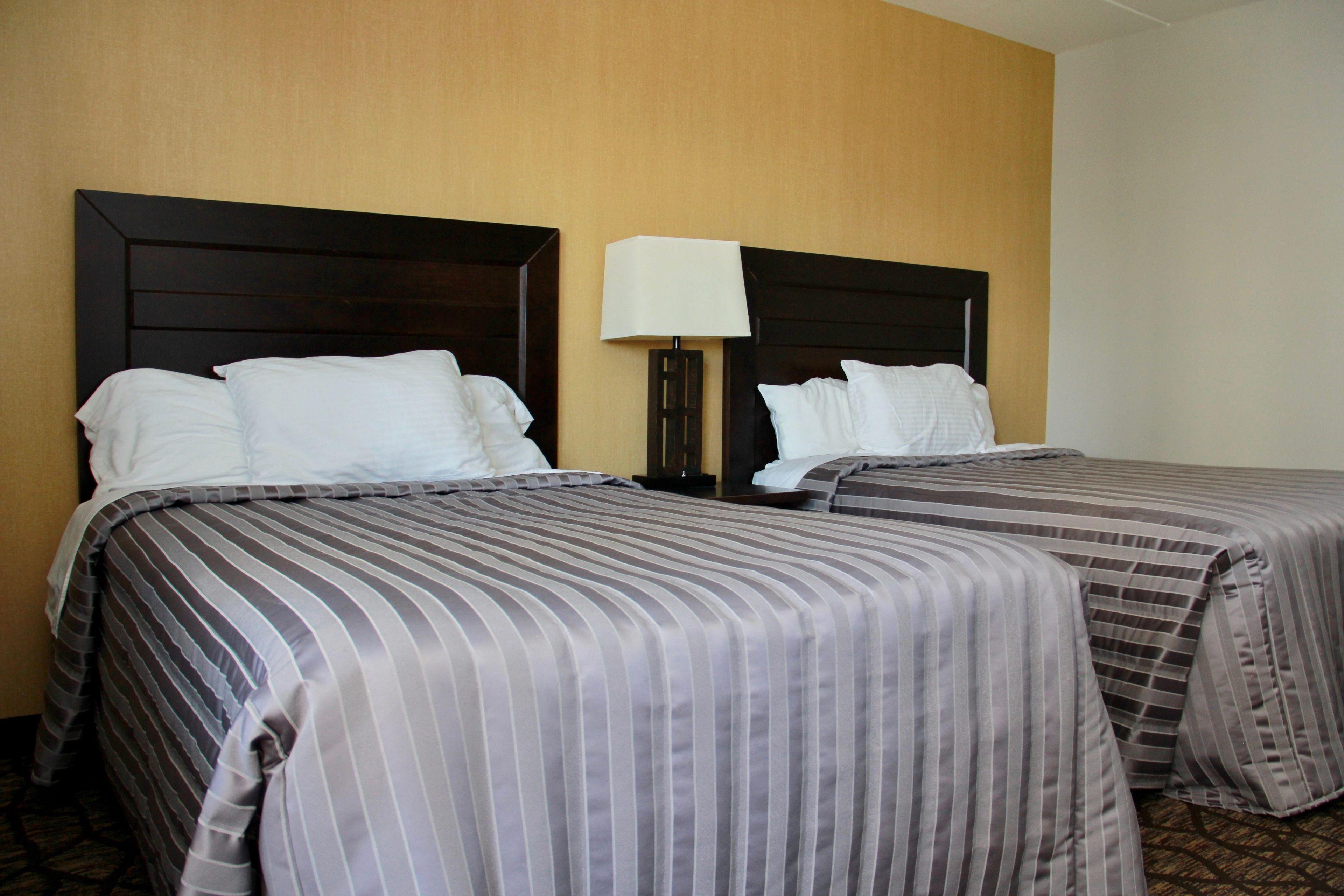 VICTORIA MOTOR INN | ⋆⋆ | NIAGARA FALLS, CANADA | SEASON DEALS FROM $69